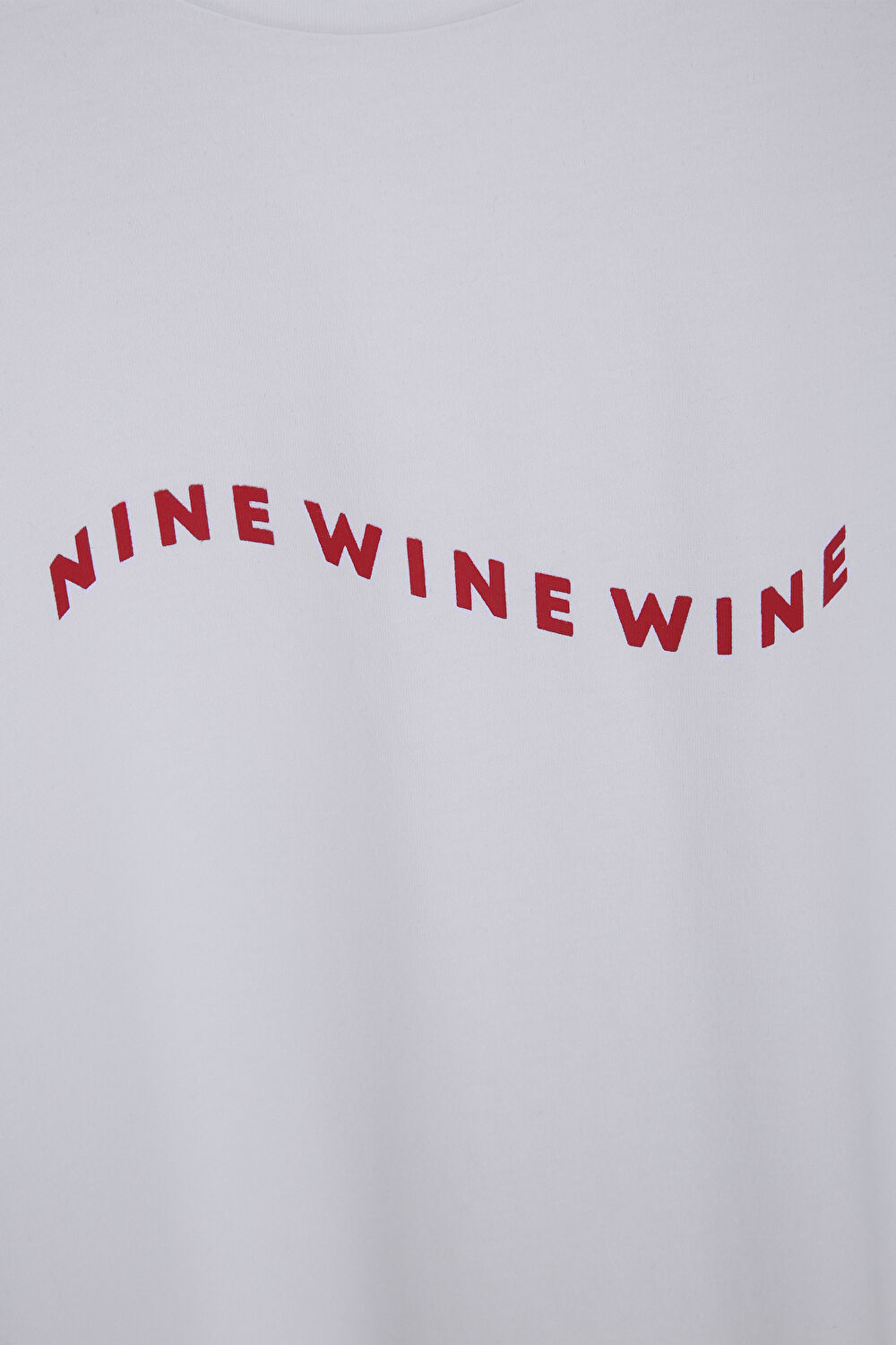 Nine Wine Wine Baskılı T-Shirt_3