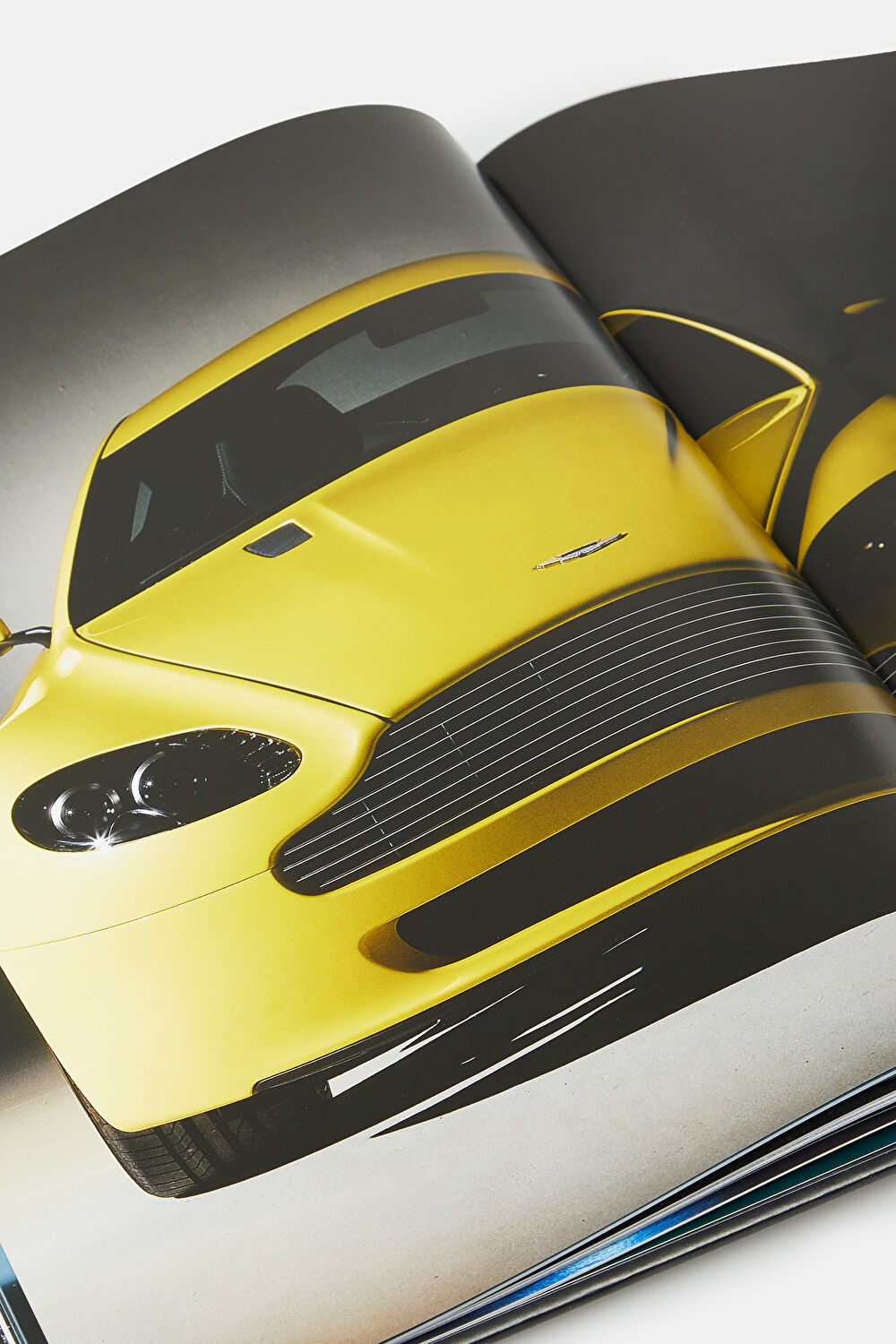 The Aston Martin Book_6