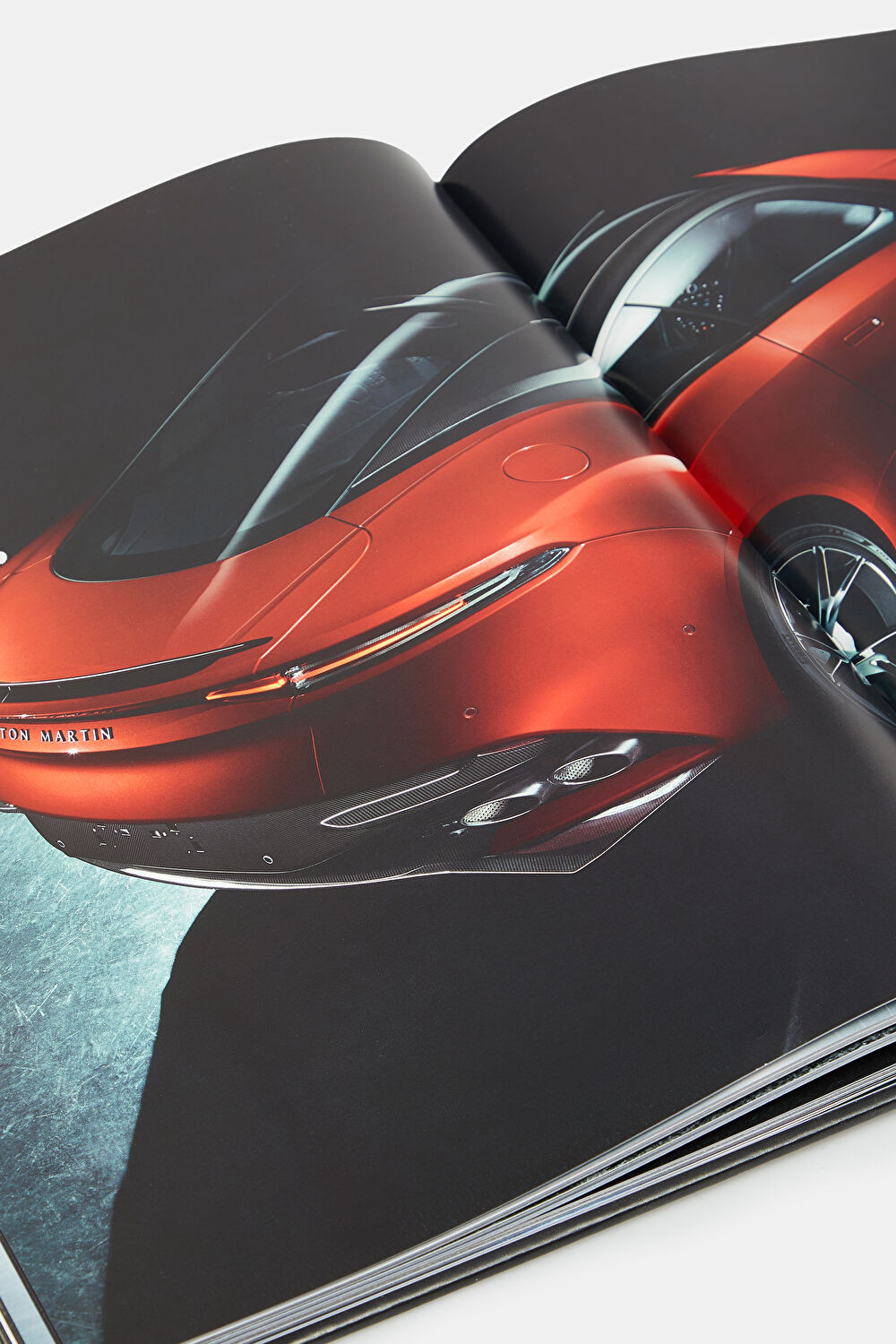 The Aston Martin Book_8