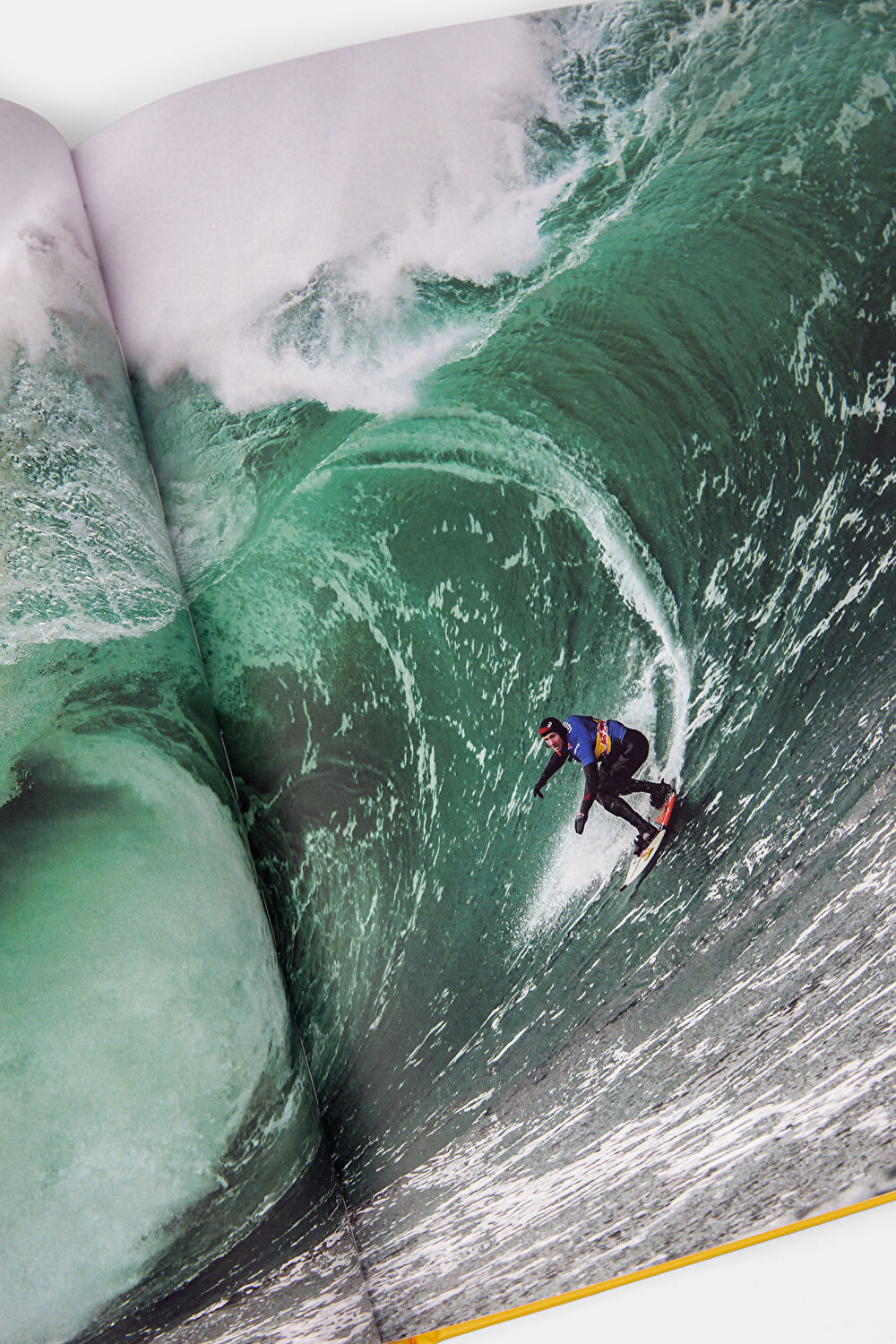 The Breitling Book Of Surfing_8