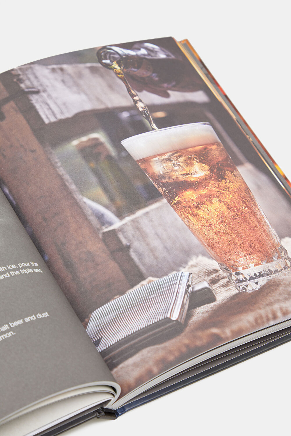 Official Peaky Blinders Cocktail Book_9