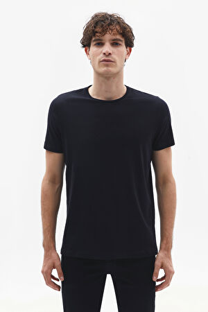 Dar Kalıp Siyah Bisiklet Yaka T-Shirt