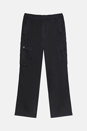 Siyah Boru Paça Pantolon