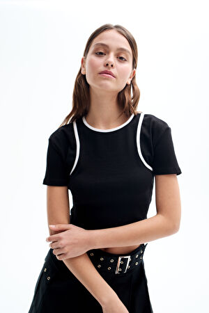 Siyah Bisiklet Yaka T-Shirt