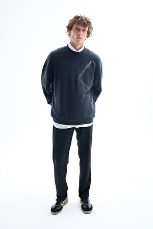 Siyah Bisiklet Yaka Sweatshirt