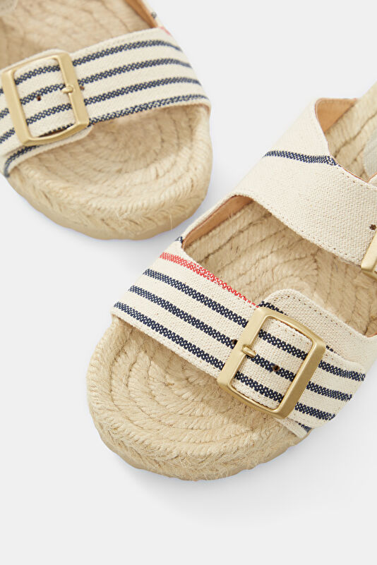 Nordic Red Woven Women's Slippers 4