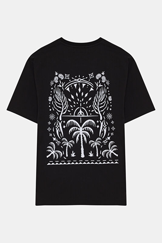 Siyah Bisiklet Yaka Nakışlı T-Shirt 2