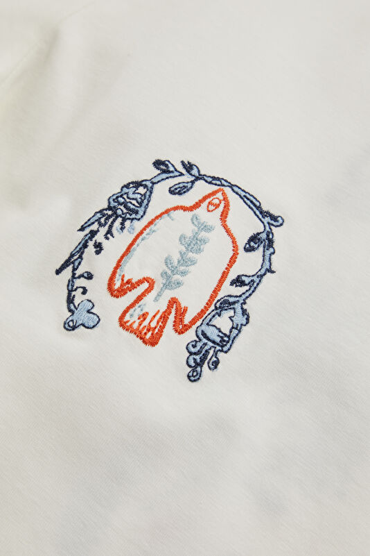 Ekru Bisiklet Yaka Nakışlı T-Shirt 4