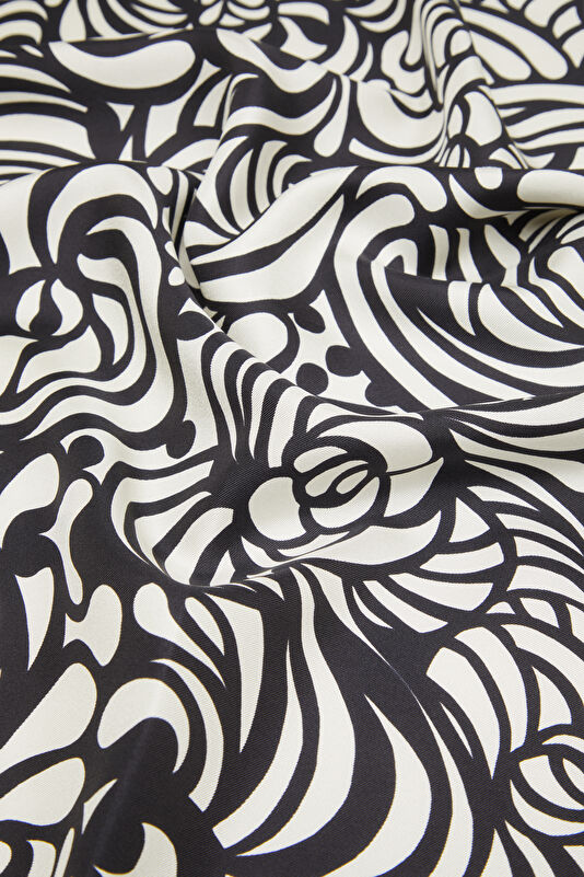 Cream Patterned Silk Scarf 2