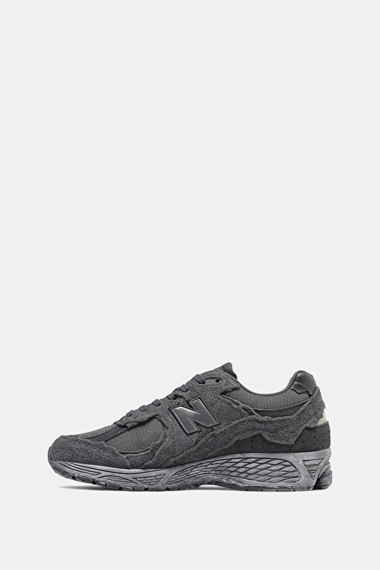 2002 Dark Grey Women's Athletic Shoes 2