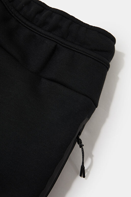 Relax Fit Black Straight Leg Men's Sports Trousers 4
