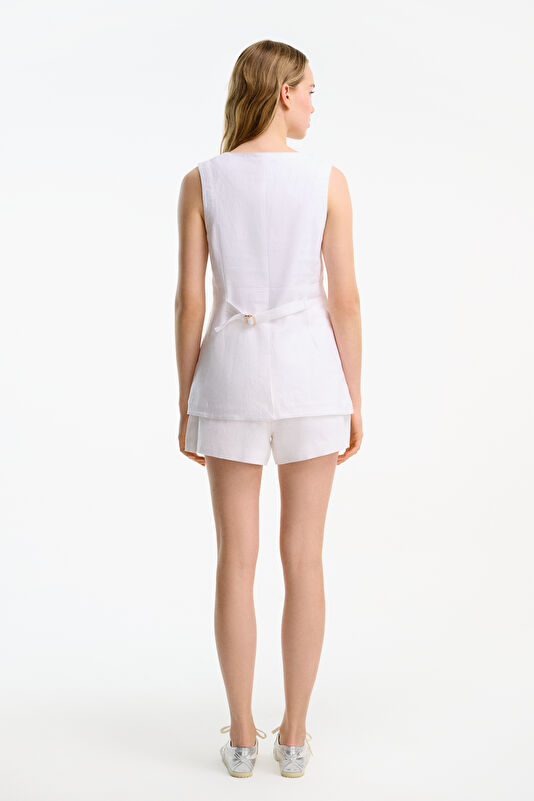 White Linen Women's Shorts 2