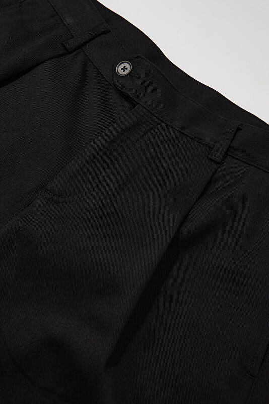Relax Fit Black Tapered Fit Men's Pants 3