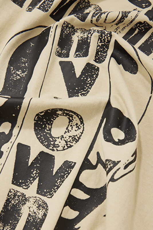 Relax Fit Beige Hooded Printed Men's T-Shirt 4