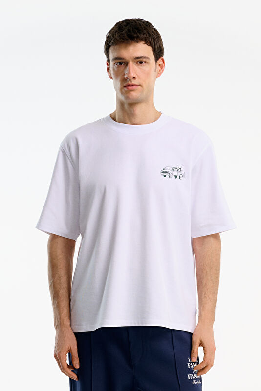Relax Kalıp Beyaz Bisiklet Yaka Baskılı Erkek T-Shirt