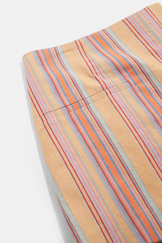 Light Pink Striped Pattern Women's Shorts 3