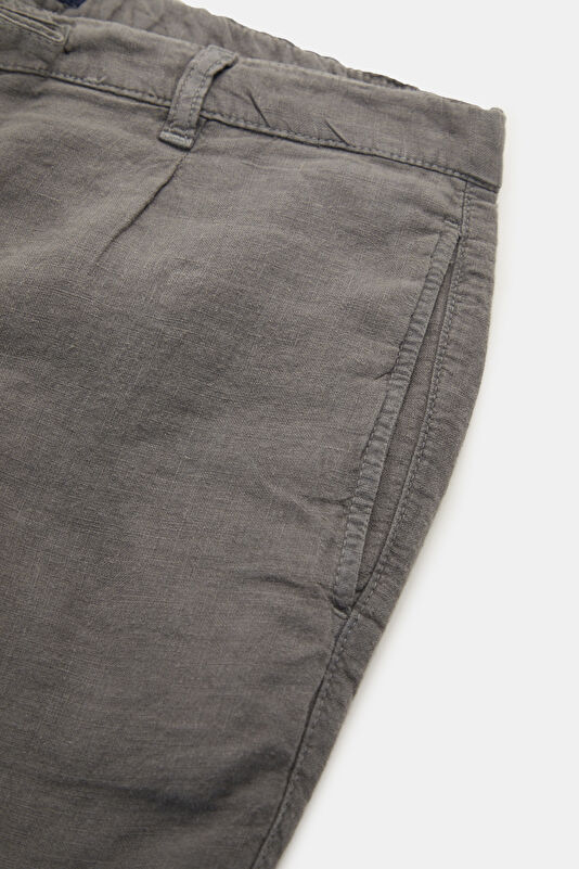 Men's Gray Linen Shorts 4