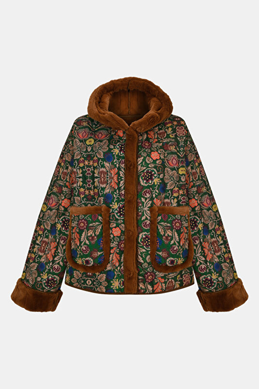 Women's Jacket with Cinnamon Pattern