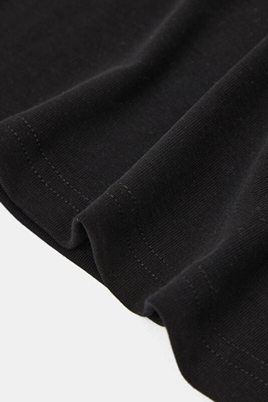 Black Crew Neck Women's T-Shirt 4