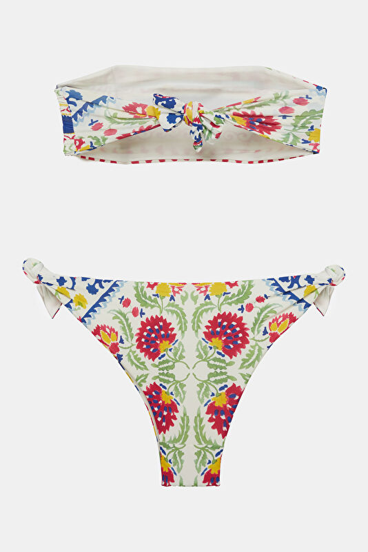 Beyaz Desenli Kadın Bikini 2