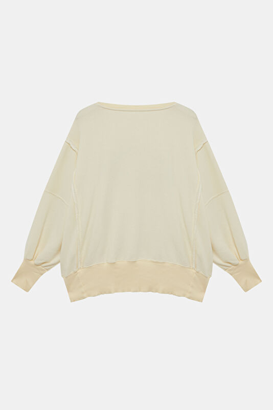 Krem Kadın Sweatshirt 2