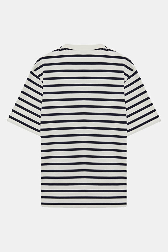 Relax Kalıp Beyaz Bisiklet Yaka Çizgili Erkek T-Shirt 2