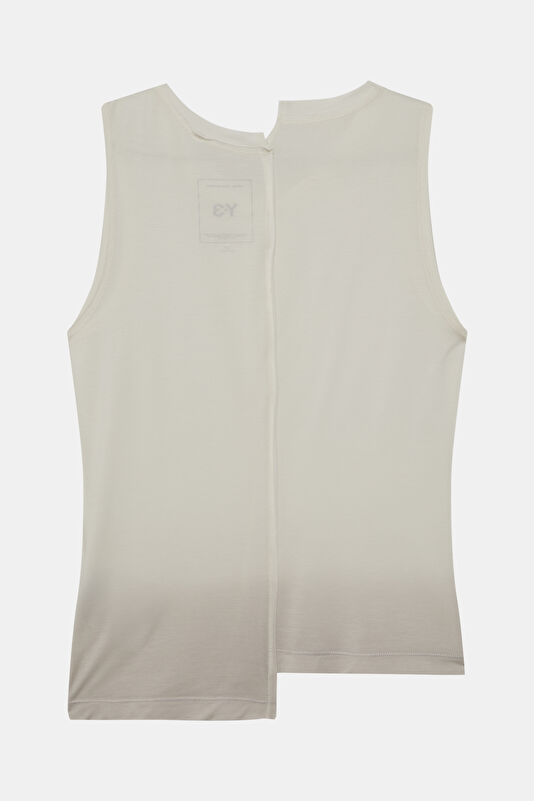 Beyaz V Yaka Kadın T-Shirt 2