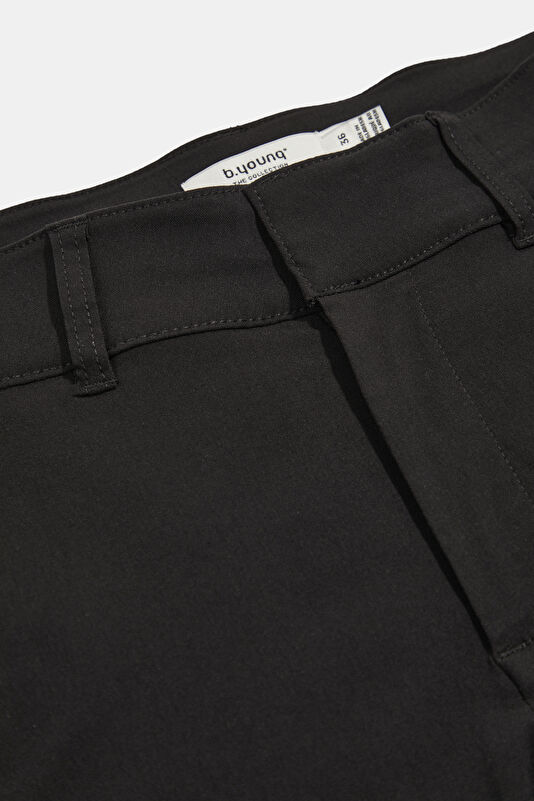 Black Women's Bermuda Shorts 3
