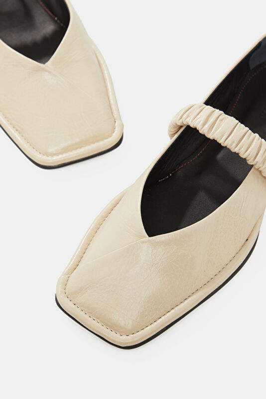Lautan Leather Krem Kadın Babet 4