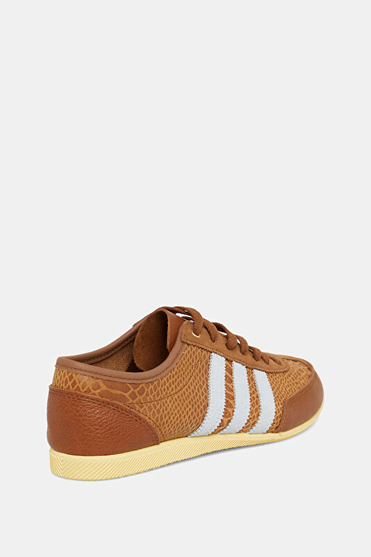 Adidas Ayakkabı ve Spor Giyim Ürünleri