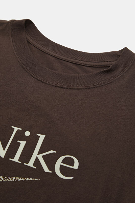 Kahve Bisiklet Yaka Kadın T-Shirt 3