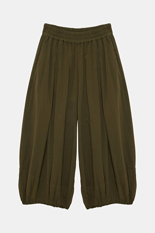 Relax Fit Khaki Skinny Leg Women's Pants