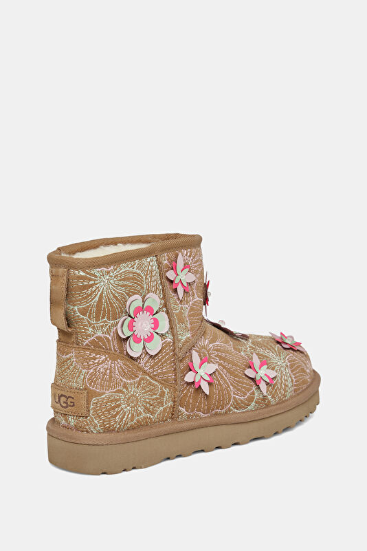 Classic Mini Meadow Tan Women's Boots 3