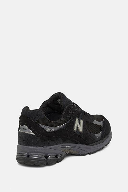 2002 Black Men's Sneakers 3