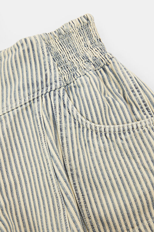 Açık Mavi Desenli Kadın Bermuda 4