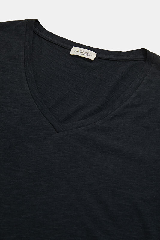Siyah V Yaka Kadın T-Shirt 3