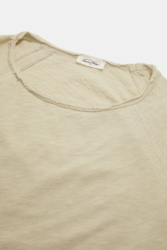 Bej Kayık Yaka Kadın T-Shirt 3