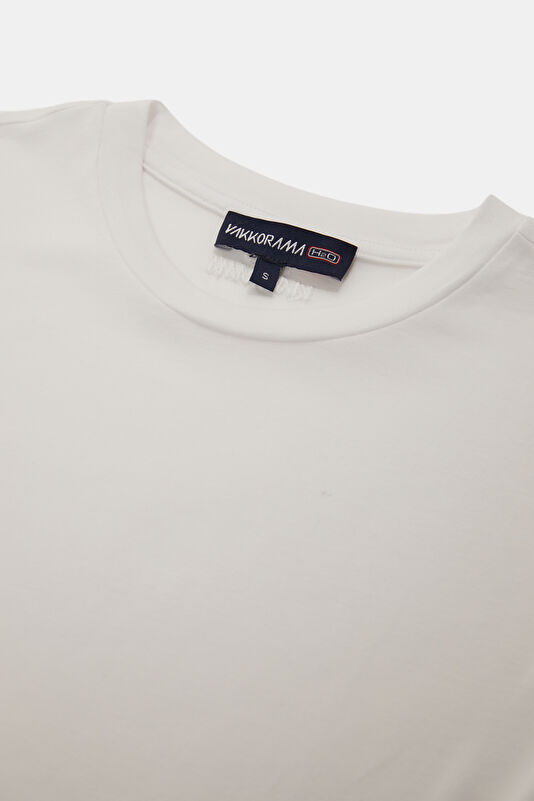 Ekru Bisiklet Yaka Kadın T-Shirt 3