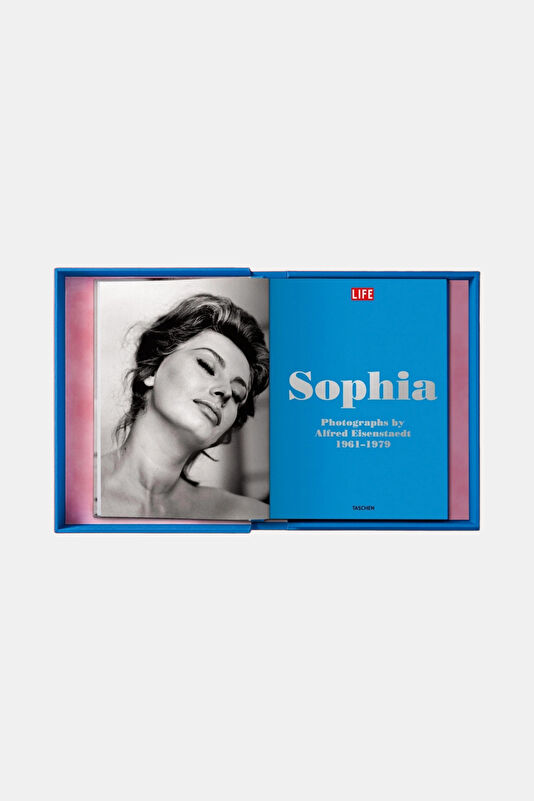Sophia by Eisenstaedt 4
