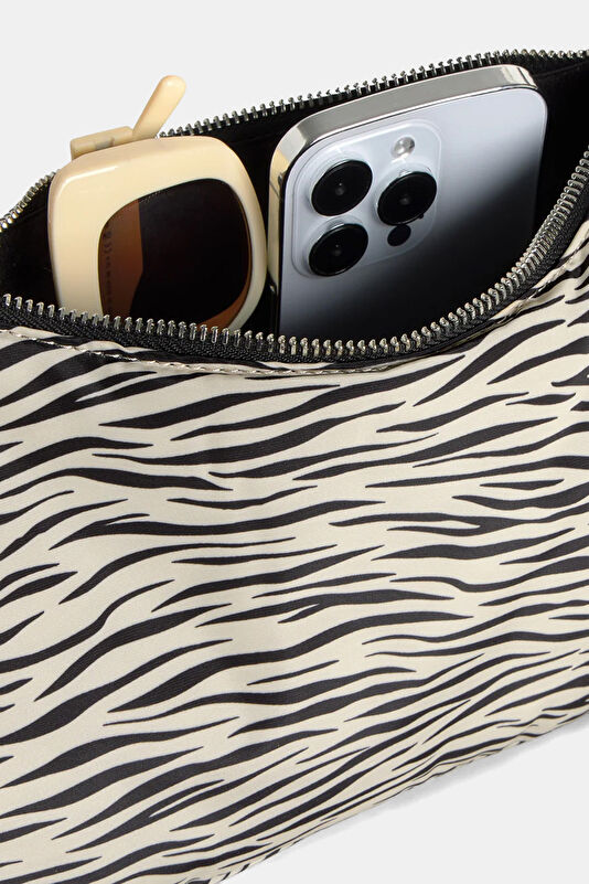 Black White Zebra Hit Shoulder Bag 4