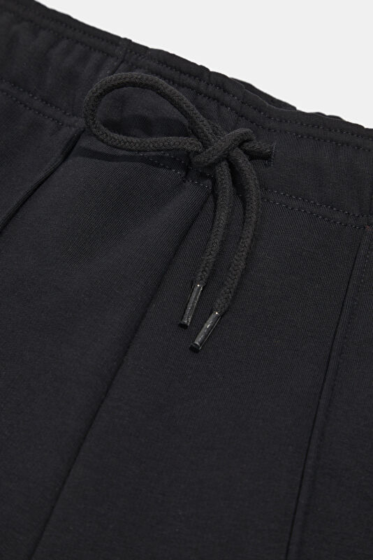 Black Women's Trousers 3