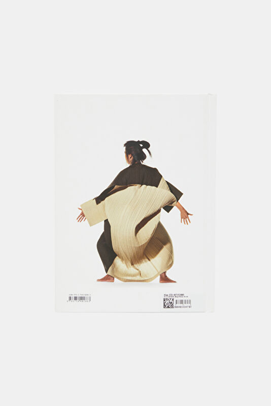 Issey Miyake. 45th Ed. 3