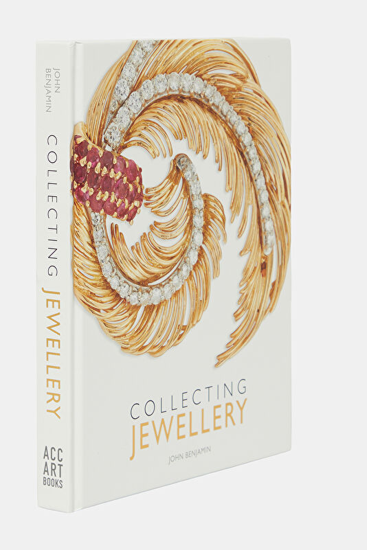 Collecting Jewellery 2