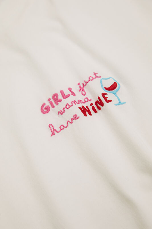 Beyaz Kadın T-Shirt 4
