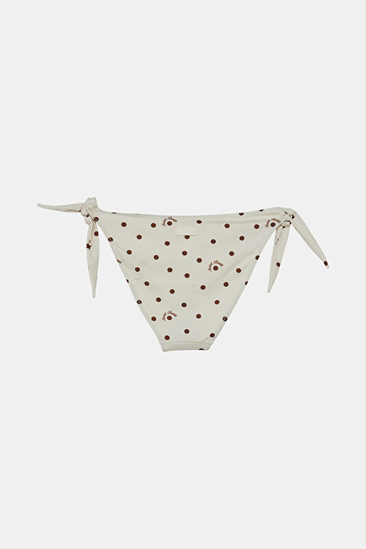 Beyaz Kadın Bikini Altı 2