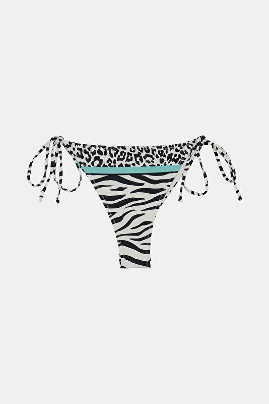 Siyah Kadın Bikini Altı