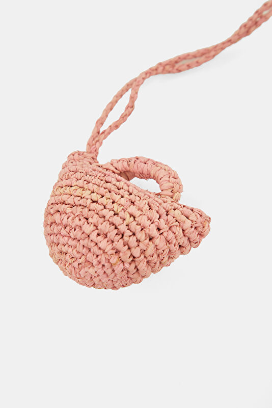 Raffia Charm 3