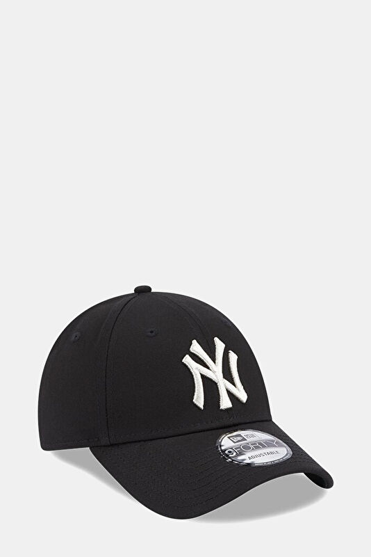 Wmns Metallic Logo 9Forty Neyyan Blkmts Şapka