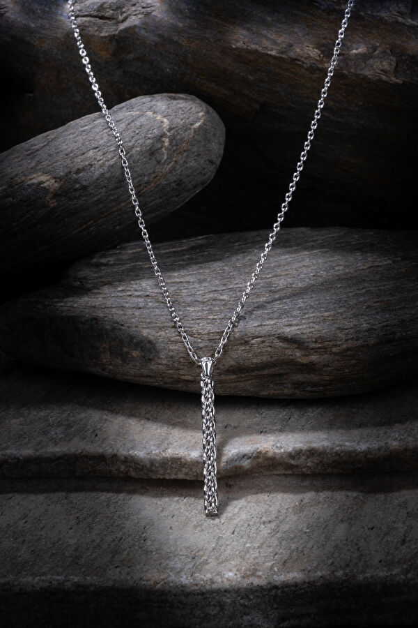 Silver-Colored Braided Necklace 3