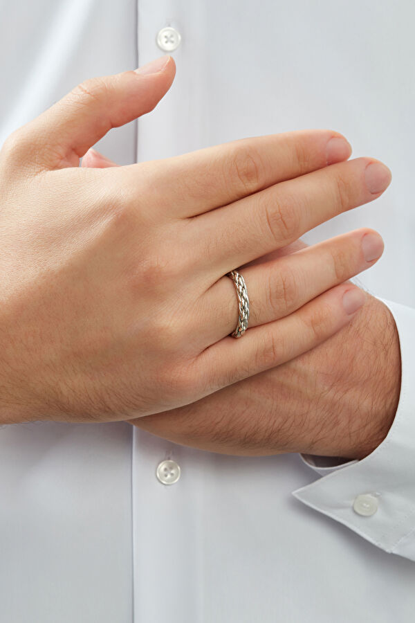 Silver Single Layer Braid Ring 3